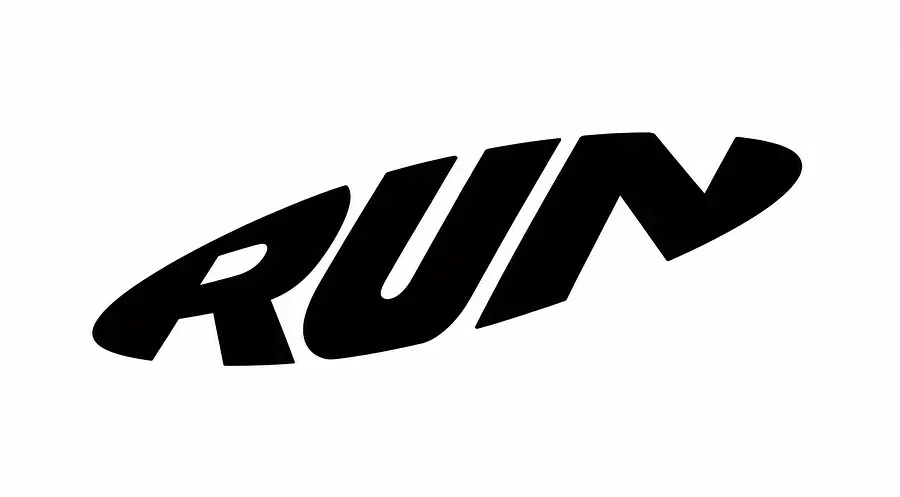 RUN字母做成这个形状，有设计感美感，贴合轮廓,字母有一定粗度